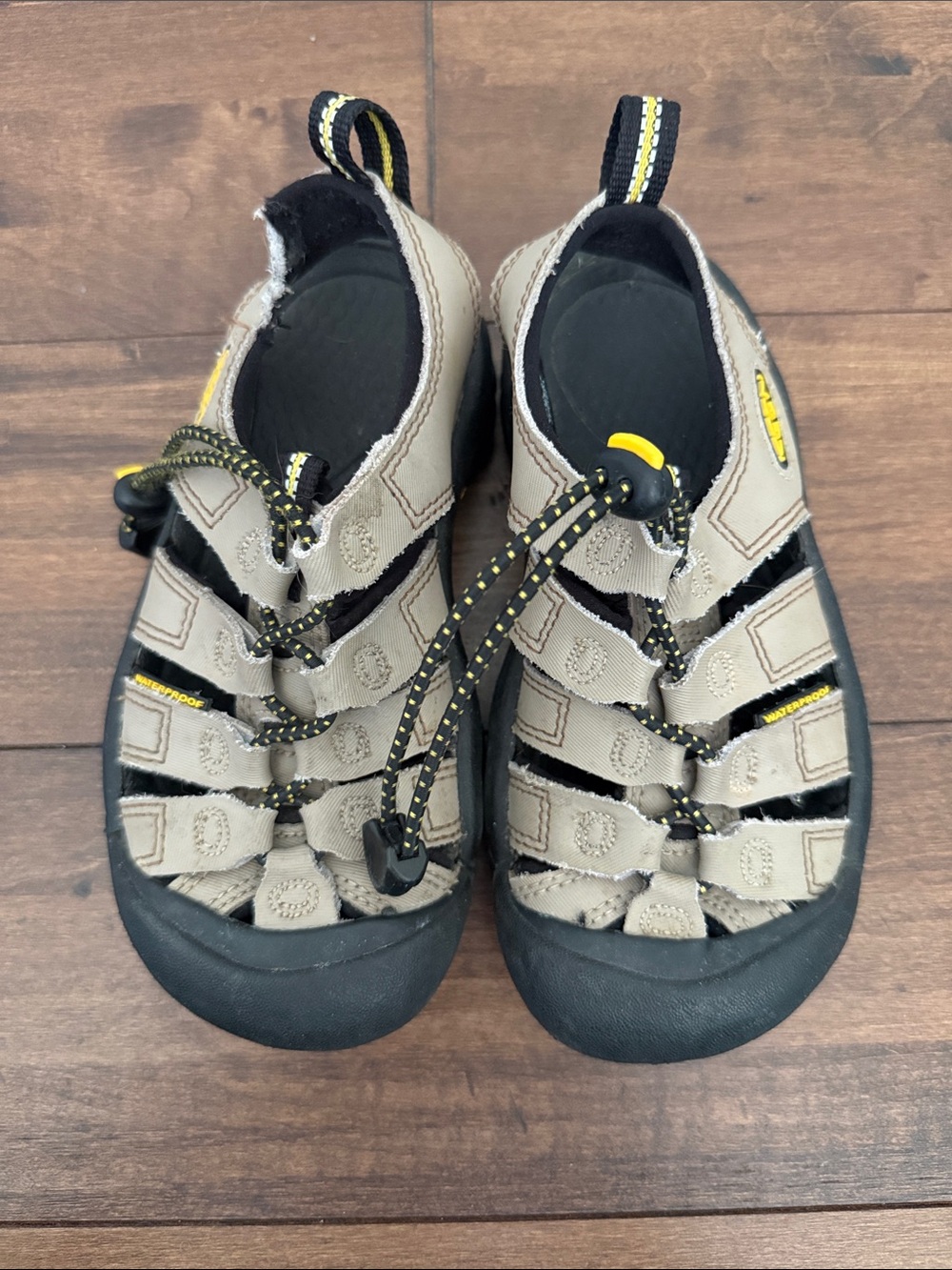 Keen Kids Closed-Toe Sandals in Tan, Black & Yellow